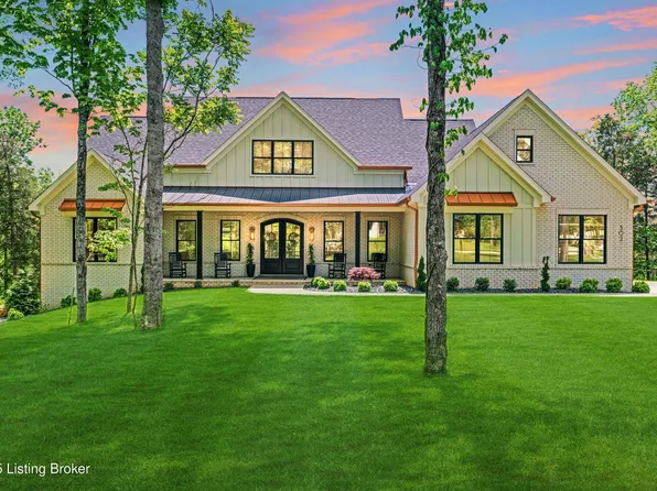 502 Wood Creek Dr, Shepherdsville, KY 40165