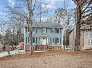 320 Saint Simons Cv, Lawrenceville, GA 30044