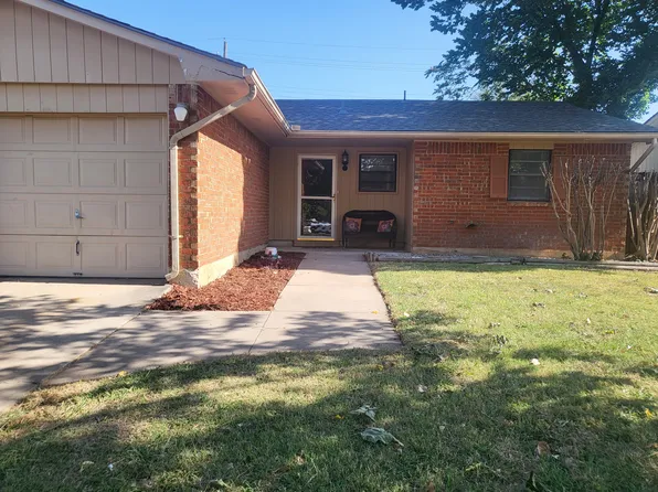 7307 NW Compass Dr, Lawton, OK 73505