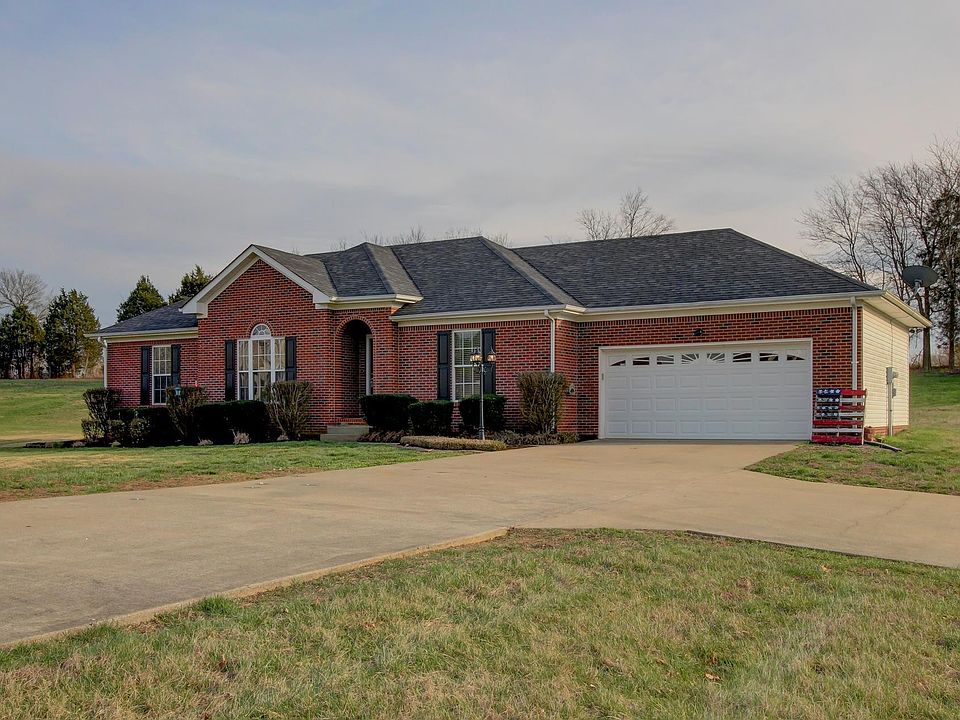 1st image of 4016 Lakewood Dr