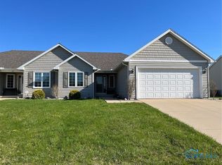 957 Arrowhead Trl, Wauseon, OH 43567