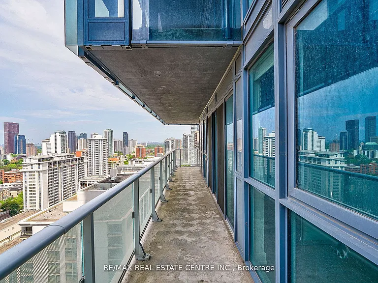 7 Grenville St #2605 — Photo 31