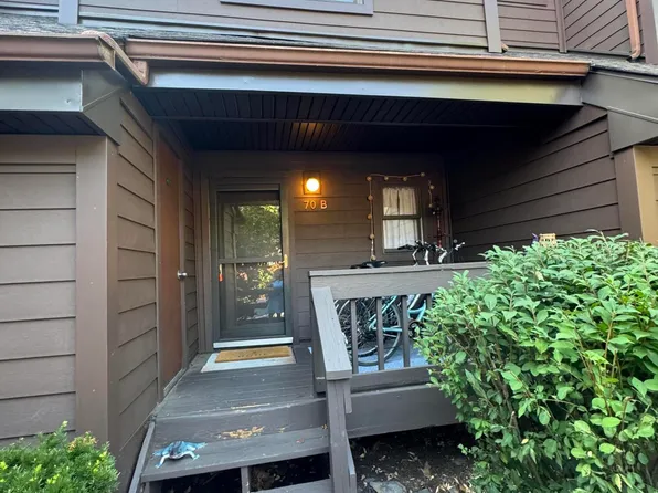 70 Arrowwood Dr Unit B, East Stroudsburg, PA 18302