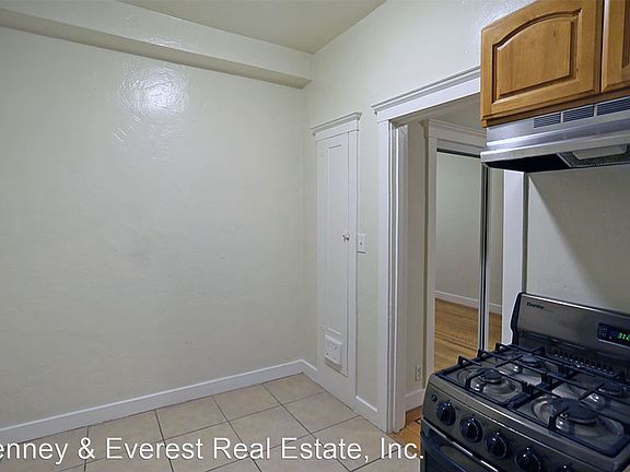 3rd image of 837 Geary St #104
