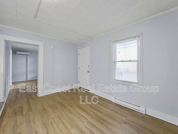 3rd image of 13628 Pennsylvania Ave APT 12