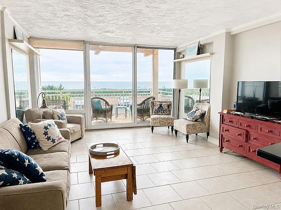 3rd image of 830 Shore Rd APT 5-J