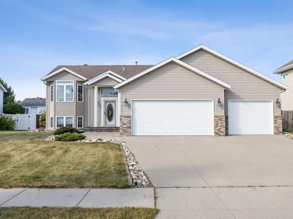 3429 45th Ave S, Fargo, ND 58104