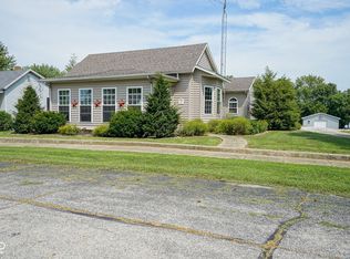 206 W Ridge St, Newtown, IN 47969