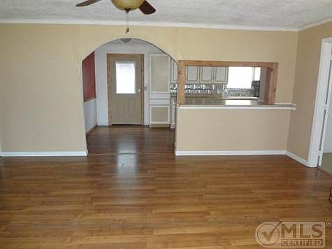 2nd image of 101 W McFarland St #W
