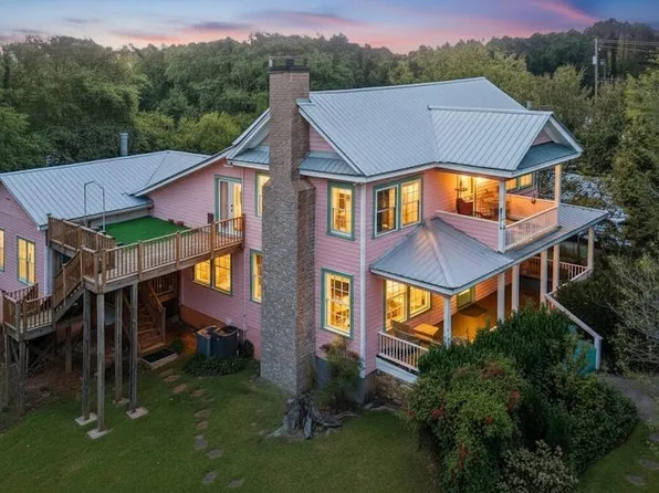 315 Church St, Dahlonega, GA 30533