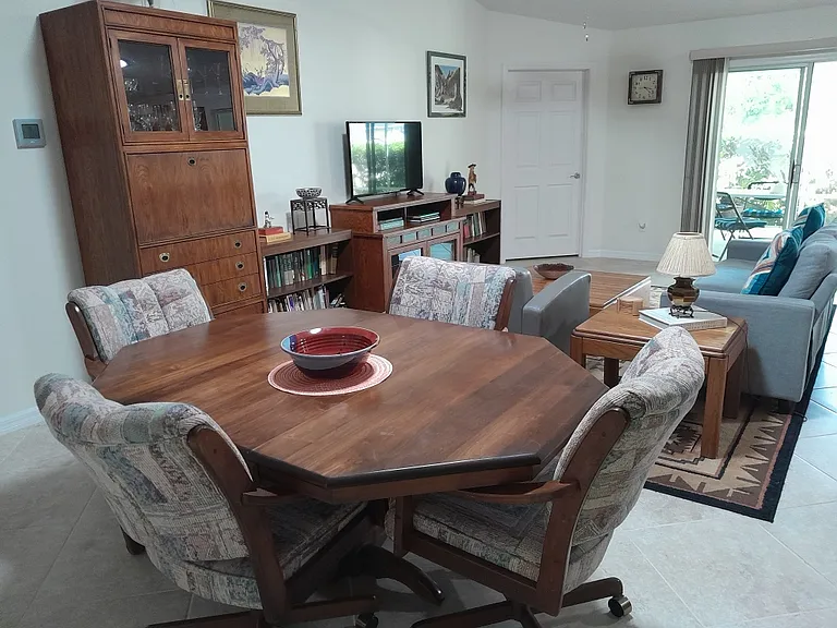3436 Greenacres Ter — Photo 7