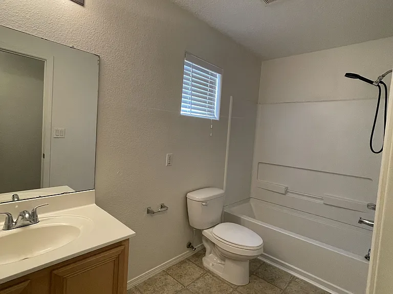 3540 Clear Creek Rd NE — Photo 26