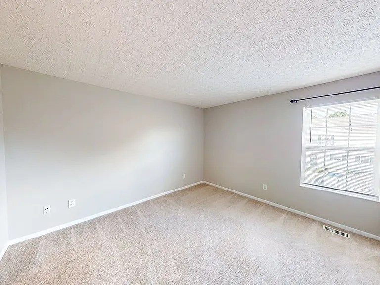 6752 Lagrange Dr — Photo 16