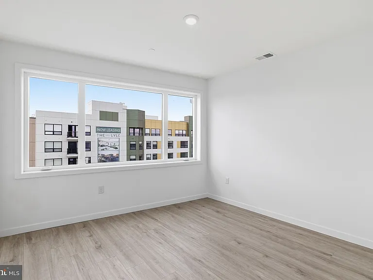 915 N Broad St #601 — Photo 7