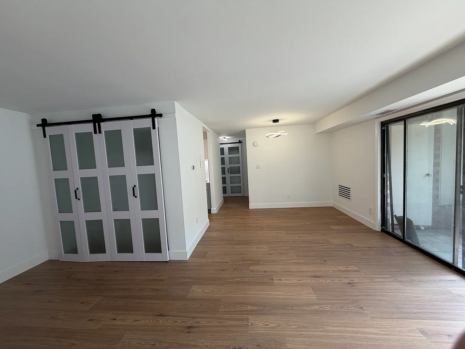 1 bed, 790 sqft, $1,900 — Photo 1