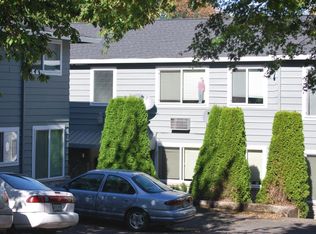 1825 SE Stark St, Portland, OR 97214