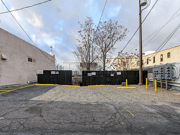 4th image of 121 N Cortez St #252
