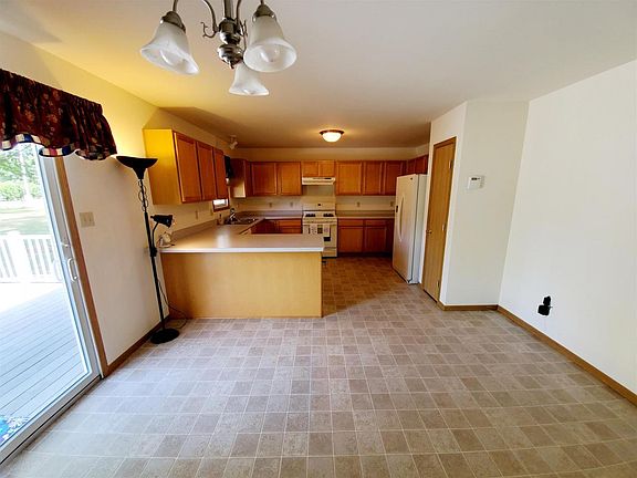 4th image of 2804 Riverwalk St