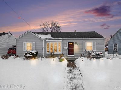 26225 Waldorf St, Roseville, MI, 48066