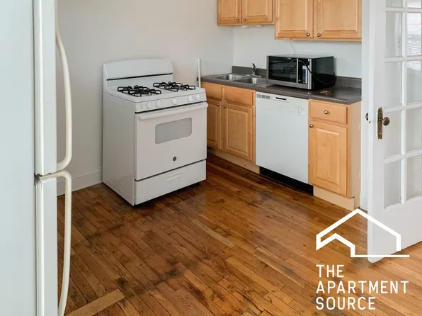 3523 N Broadway St, Chicago, IL