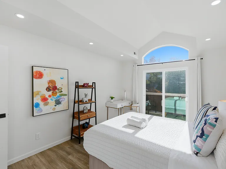 437 Norfolk Dr — Photo 57