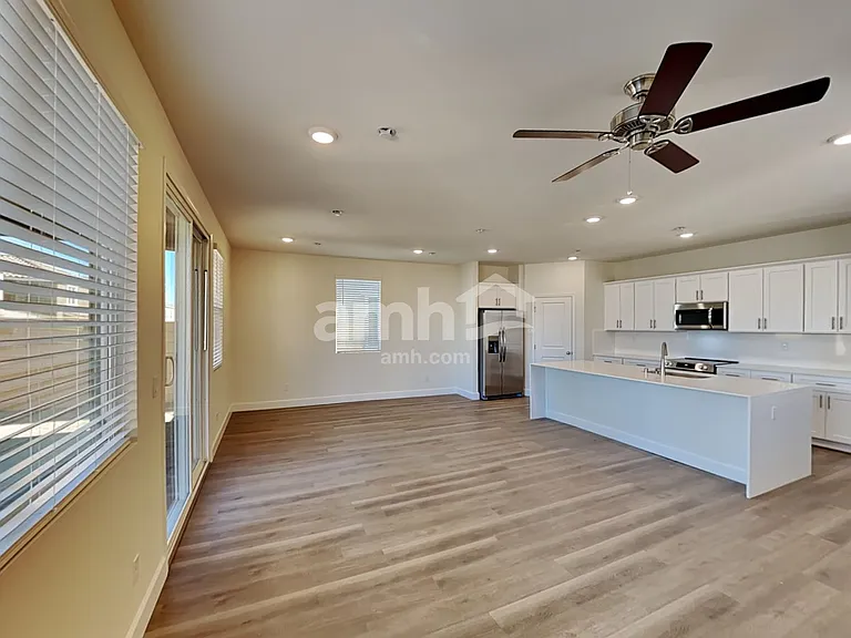 10322 Medusita St — Photo 5