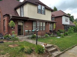 3 Manor Pl, Charleston, WV 25311