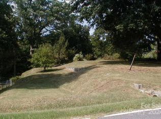 112 Barnes St, Belmont, NC 28012
