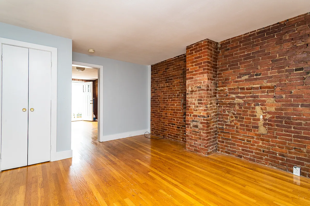 Building Photo - 58 Atherton St #2
