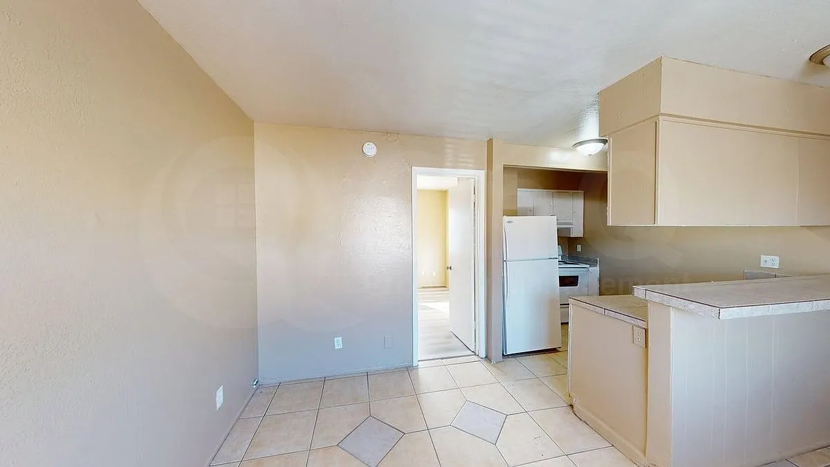 1 bed, 1.0 bath, 450 sqft, $1,095 — Photo 4