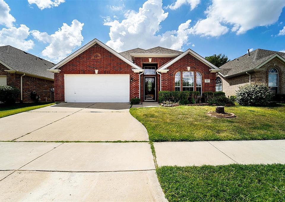 1st image of 3905 Glenwyck Dr
