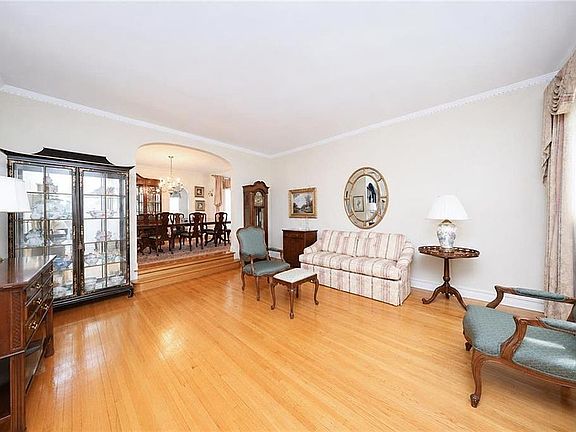 5th image of 7931 Narrows Ave