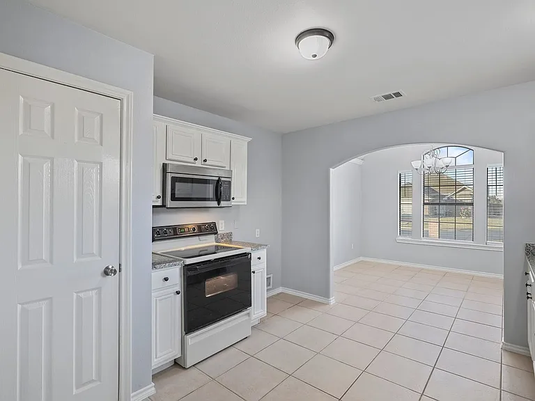 119 Magnolia St — Photo 10
