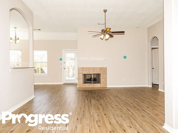 4th image of 8019 N Tarrytown Crossing Dr