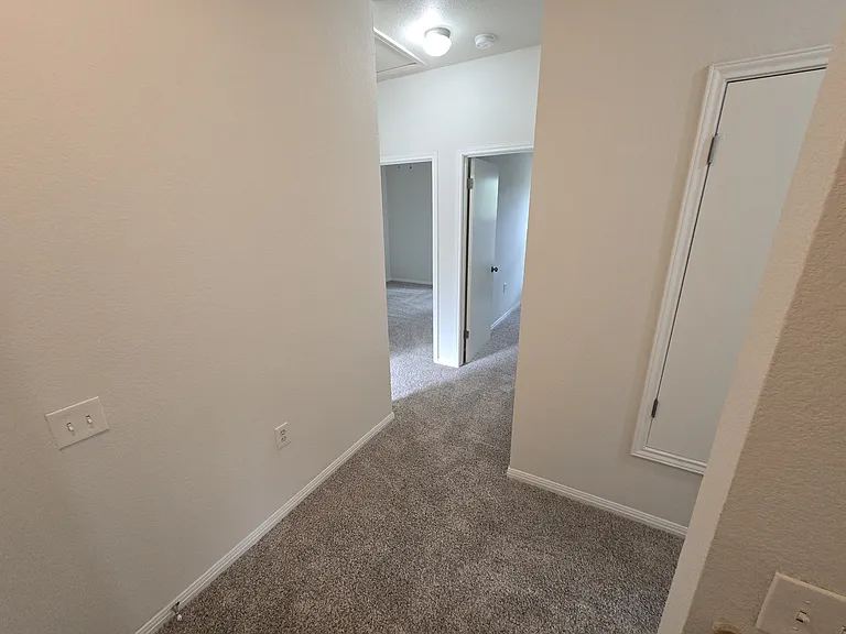 1604 Singleton Ave #A — Photo 32