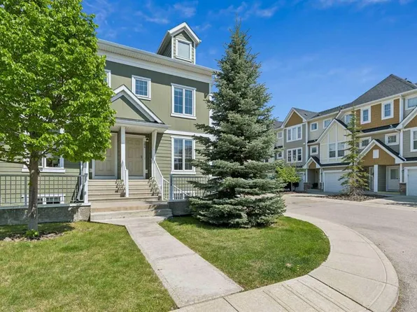 202 SW Auburn Bay Cir SE, Calgary, AB T3M 1S7