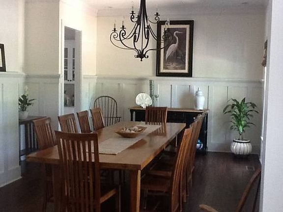 Large diningroom