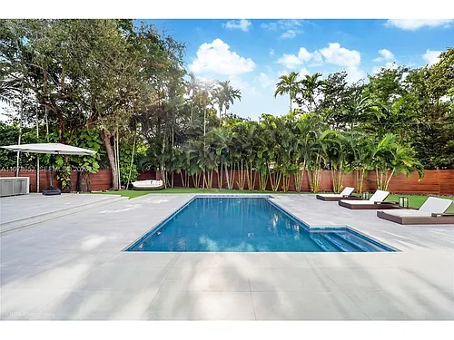 56 Samana Dr #1 Photo 1