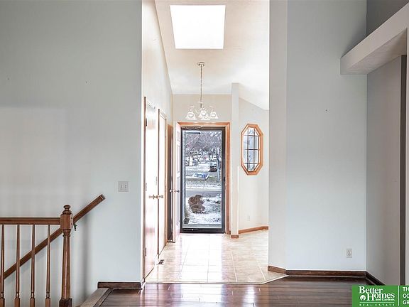 2nd image of 3309 S Lookingglass Dr