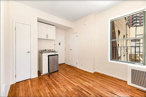 Rented by REAL New York | media 9