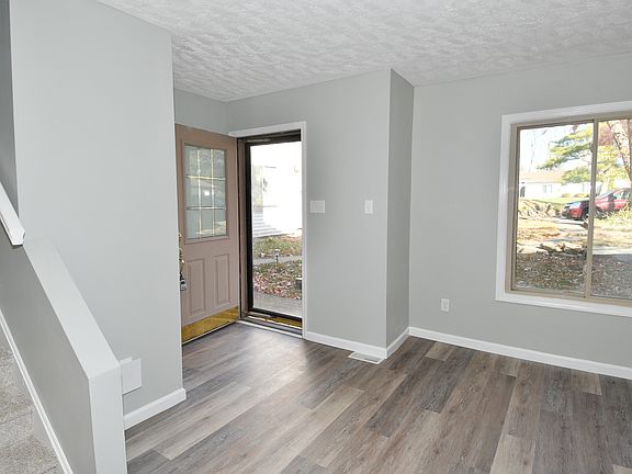 5th image of 3006 Horse Hill West Dr