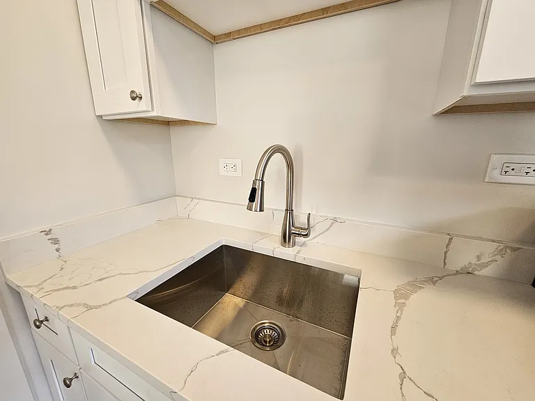 2216 W 21st Pl #3F — Photo 9