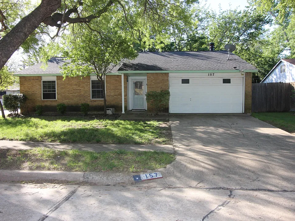 157 W Way Cir