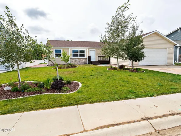 5302 Penny Ln, Gillette, WY 82718