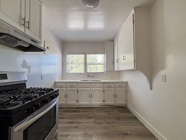 6729-6803 Middleton St — Photo 9