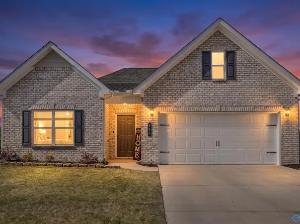 200 School House Rd, Decatur, AL 35603