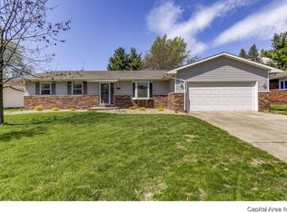 127 White Birch Rd, Springfield, IL 62712