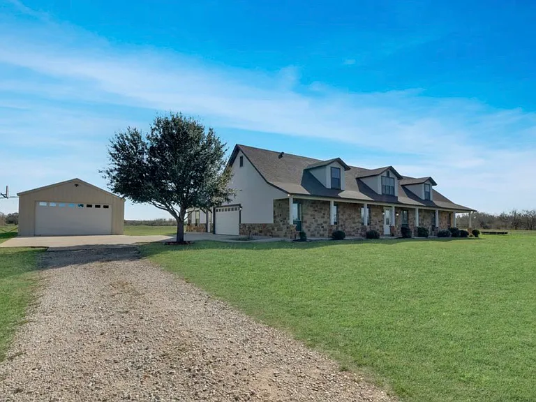 3255 FM 539 — Photo 3
