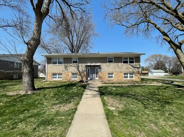 1031 West Clark Street - 21, 1031 W Clark St, Vermillion, SD 57069