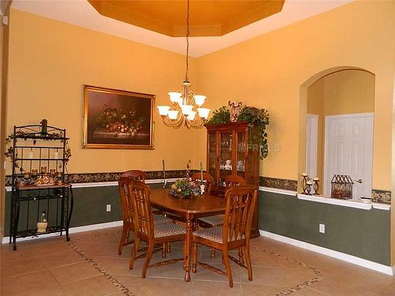 4th image of 13105 Meergate Cir
